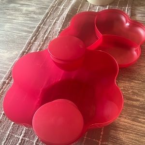 14x6 red Tupperware chip n dip or salad bowl. NWOT Perfect for any gathe….